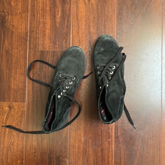 Black shoes - Picture 1 of 1